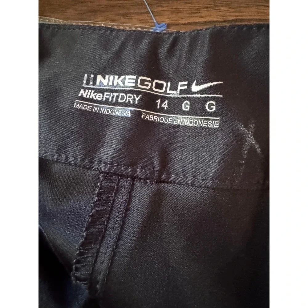 Nike Golf Shorts 14 Black Flat Front Bermuda Performance Sporty Gorpcore